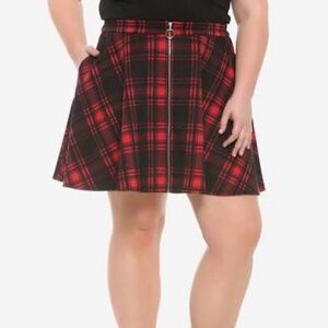 Hot topic plus size skirt